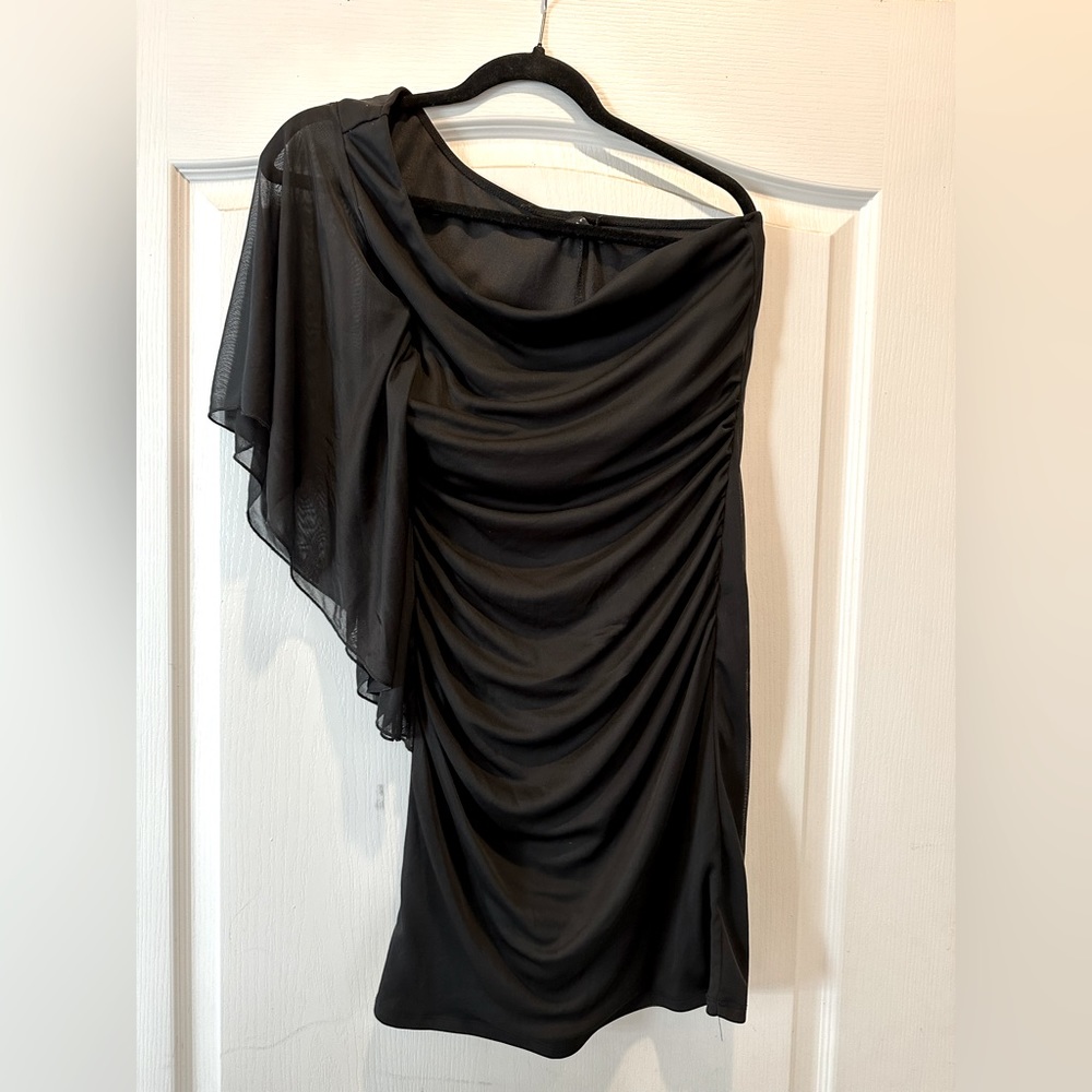 Beautiful sexy black dress size XL